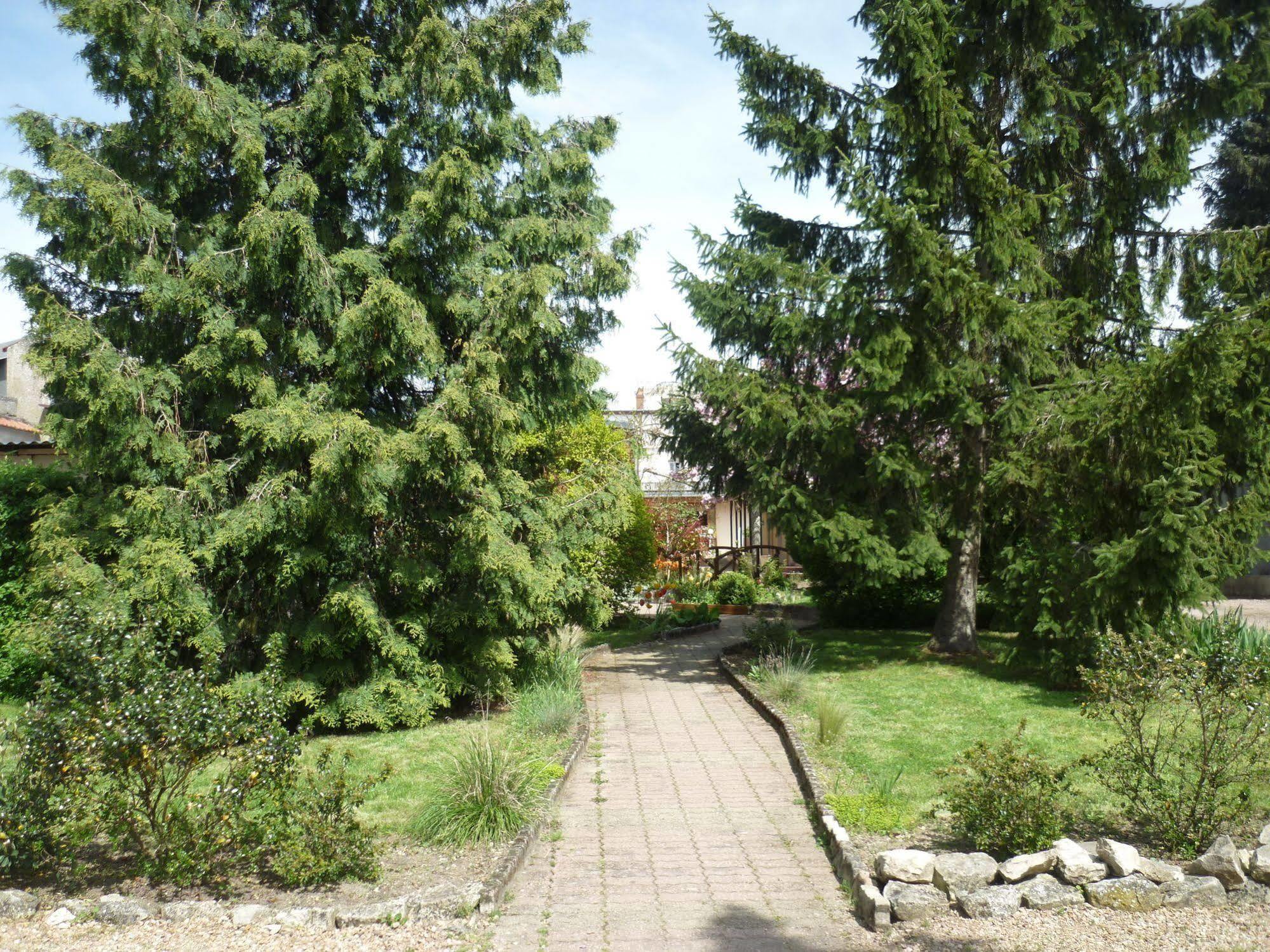 The Originals Boutique, Hotel Clos Sainte Marie, Nevers Luaran gambar